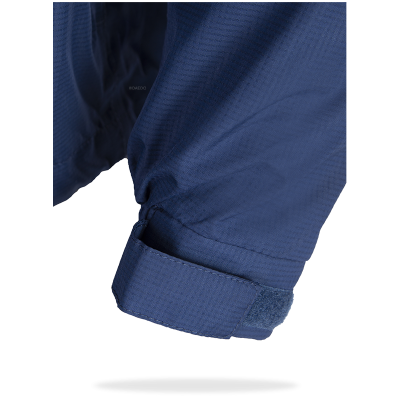 Découvrez notre coupe-vent en polyester , disponible dans une large gamme de tailles . Idéal pour les activités sportives