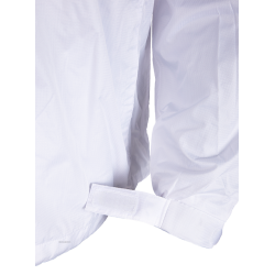 Découvrez notre coupe-vent en polyester , disponible dans une large gamme de tailles . Idéal pour les activités sportives