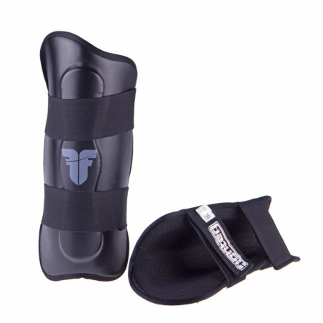 Shin Guard Fighter Ergo - schwarz - S/M