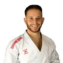 Set Shureido New Wave 3 WKF – 2 Vestes (Rouge et Bleue) + 1 Pantalon, Vêtement Sur Mesure | Artsmartiaux.fr