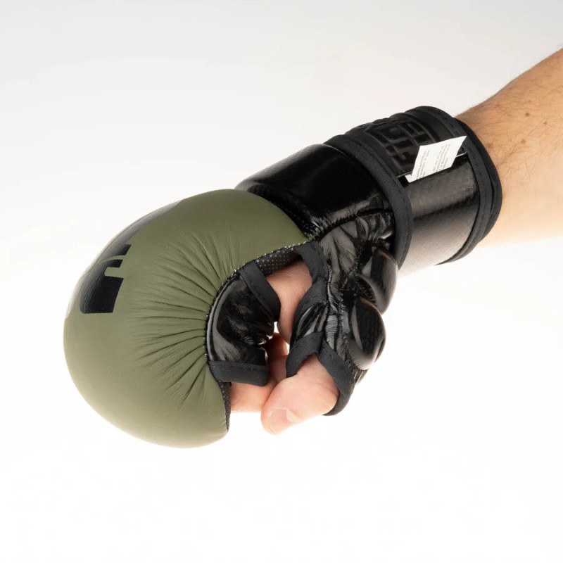 Gants de MMA pour l'entraînement des combattants