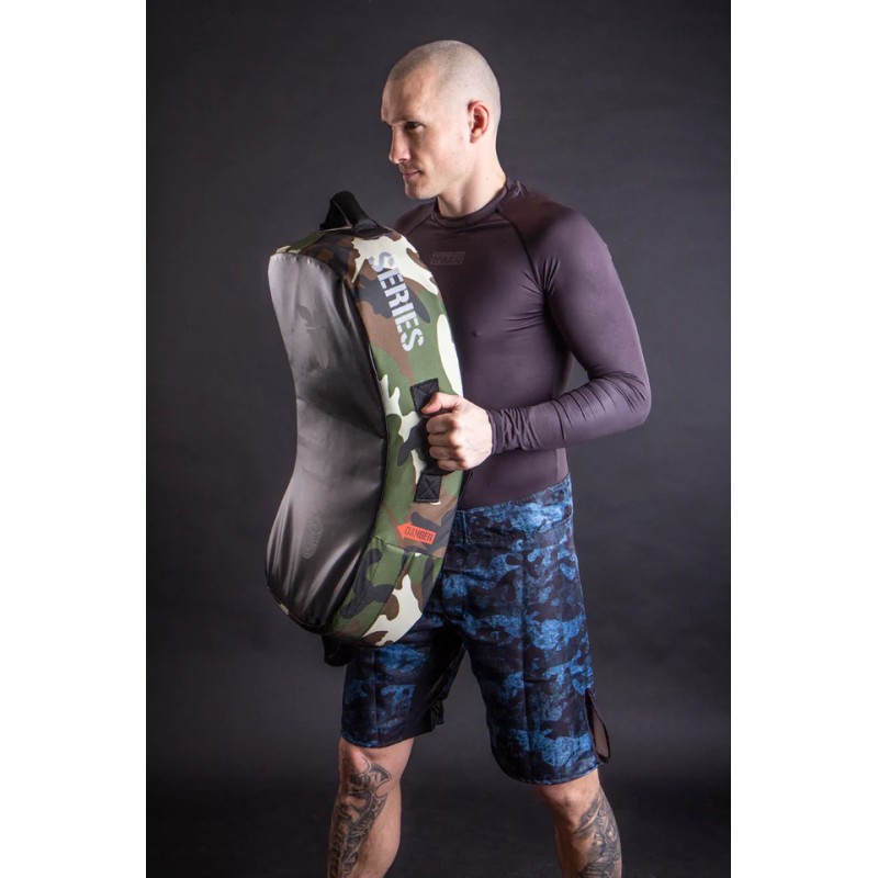 Bouclier de frappe pour combattant - MULTI GRIP - SÉRIE TACTIQUE - Wuest