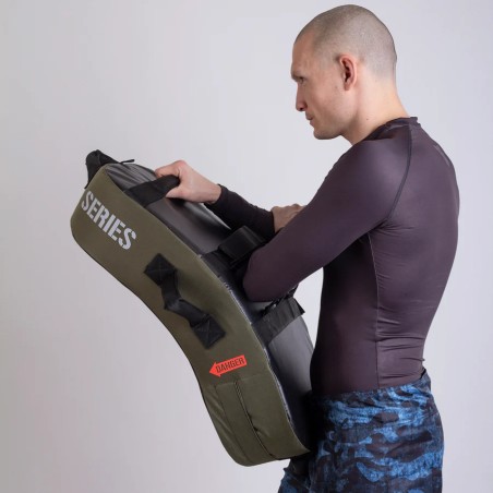 Bouclier de frappe pour combattant - MULTI GRIP - SÉRIE TACTIQUE - Wuest