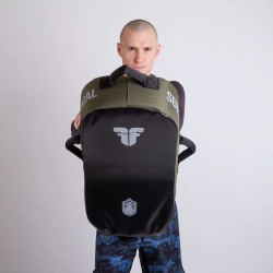 Bouclier de frappe pour combattant - MULTI GRIP - SÉRIE TACTIQUE - Wuest