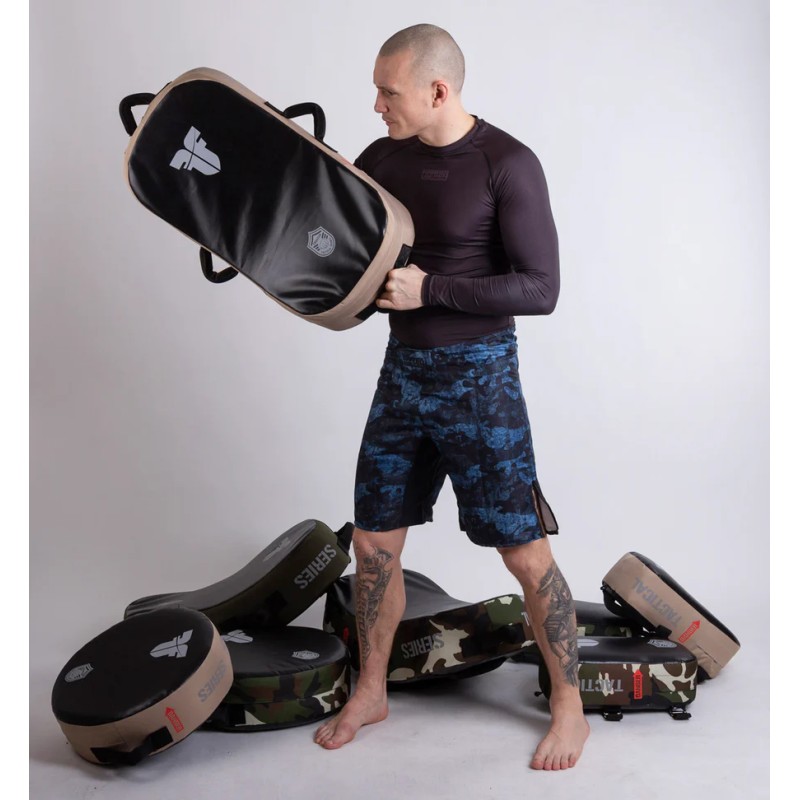 Bouclier de frappe de combattant - MULTI GRIP - Série tactique - Prem